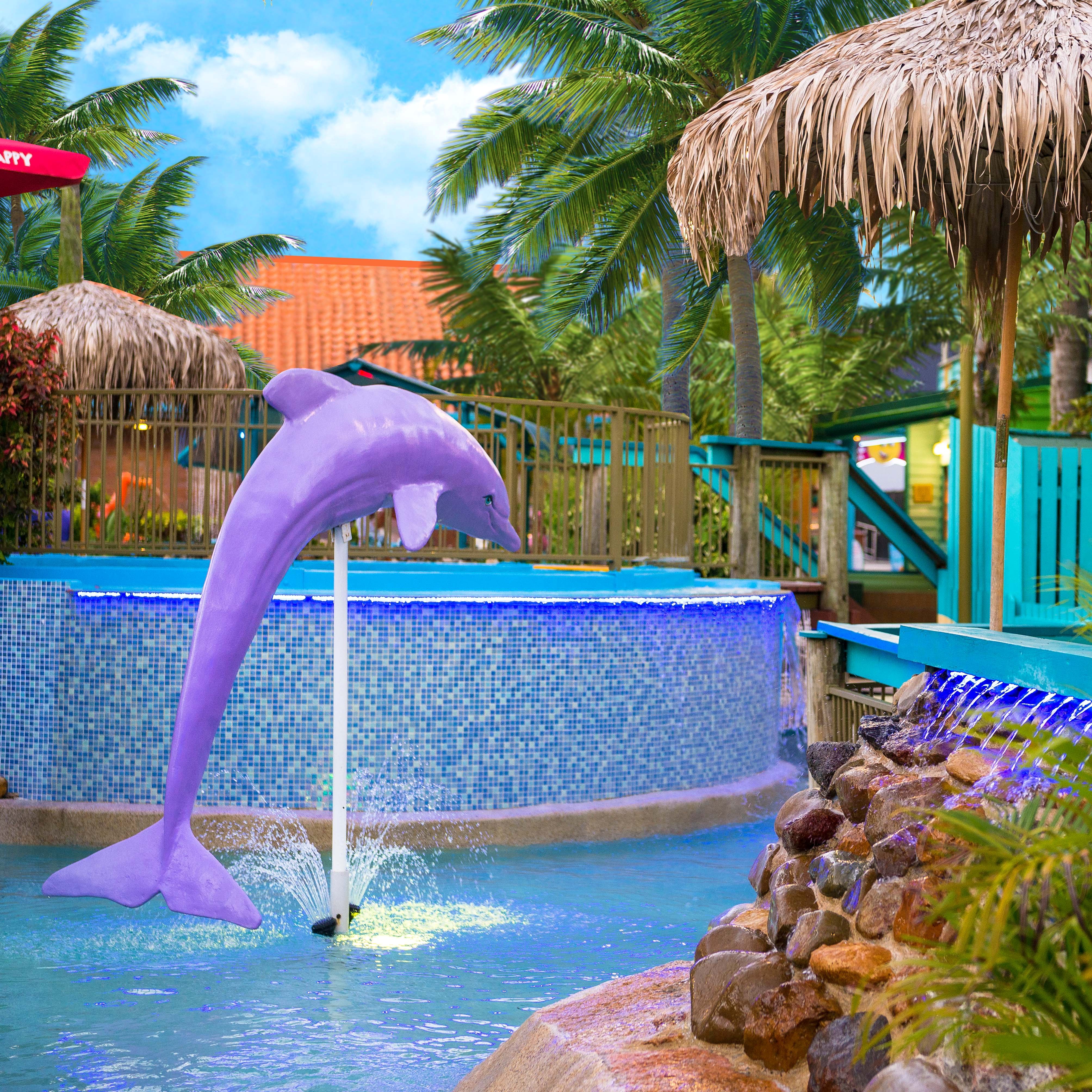 Putt Putt Golf Mermaid Beach - Waterways - Dolphin